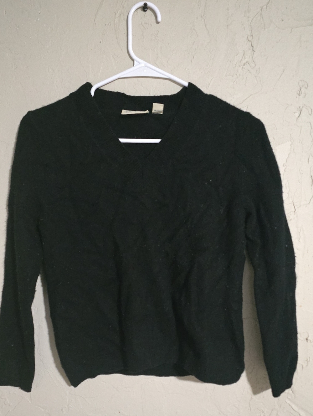 Vintage Preview International Black V-Neck Women's Sweater